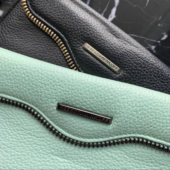 SOLD❗️2pc iPhone 6/7 Plus folio cases - Picture 2 of 5